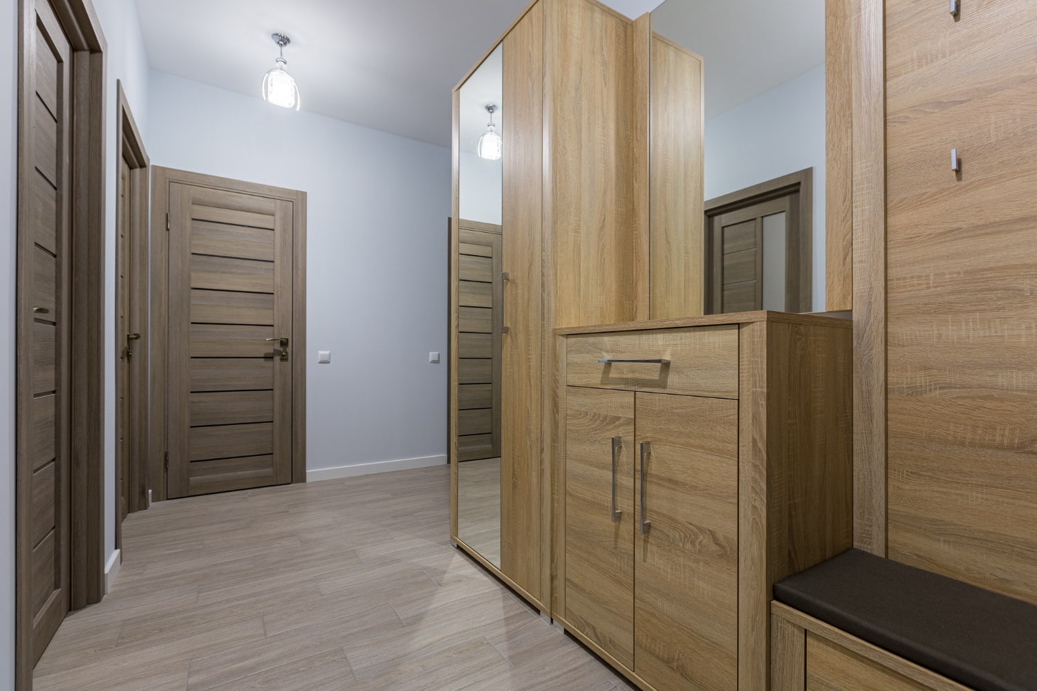 interior-photo-apartment-corridor-min